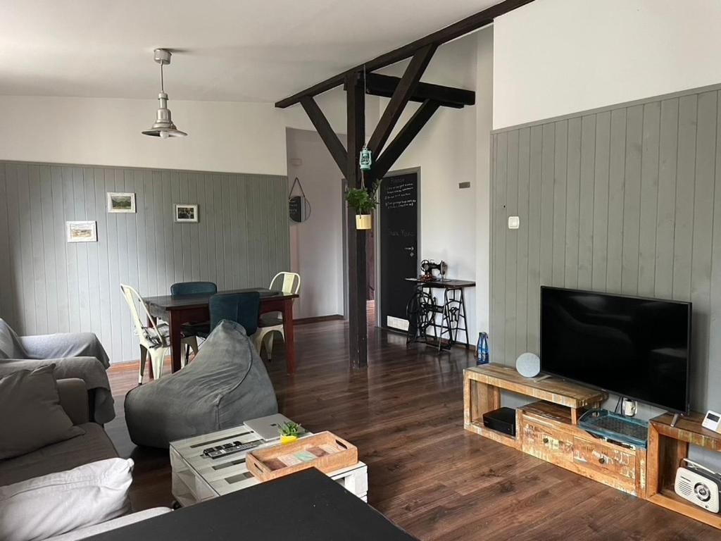 Piekny,Duzy Loft 80 Metrow Blisko Centrum Краков Экстерьер фото